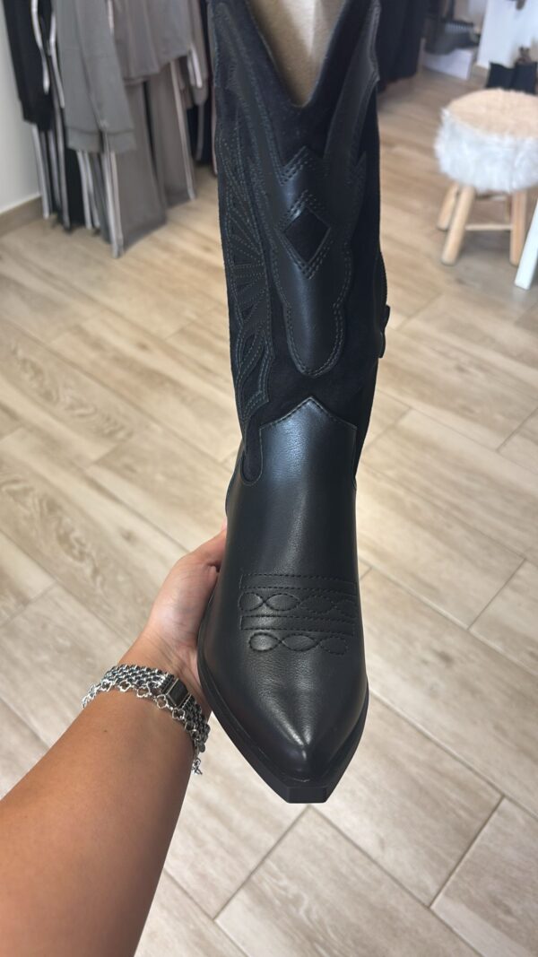 Botas negras altas - Imagen 4